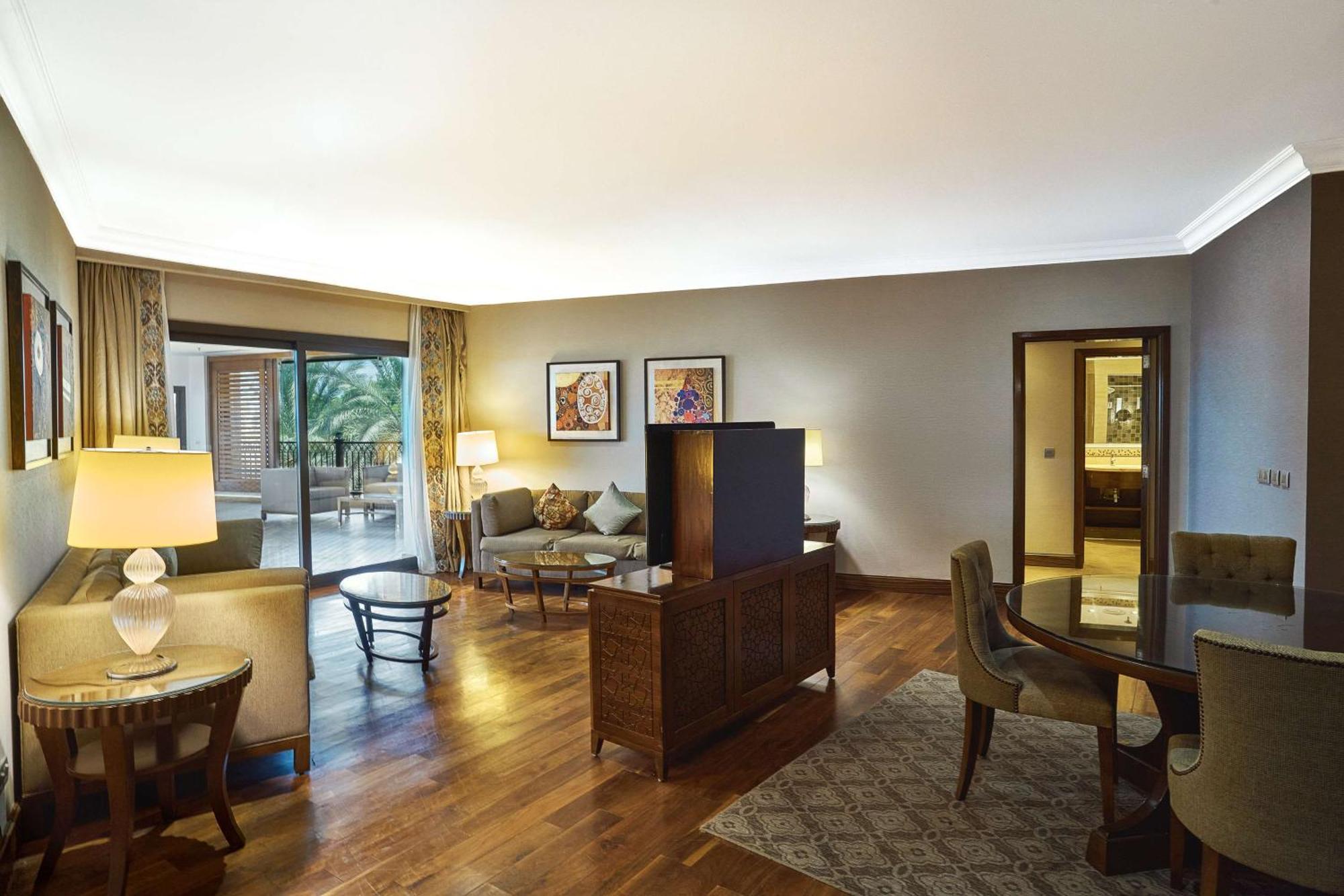 Hilton Alexandria King's Ranch אתר נופש